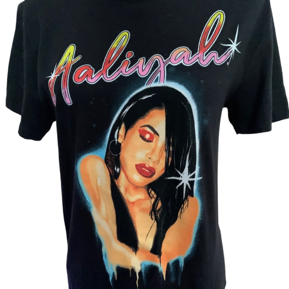 Aaliyah Black T-shirt - Picture 2 of 3
